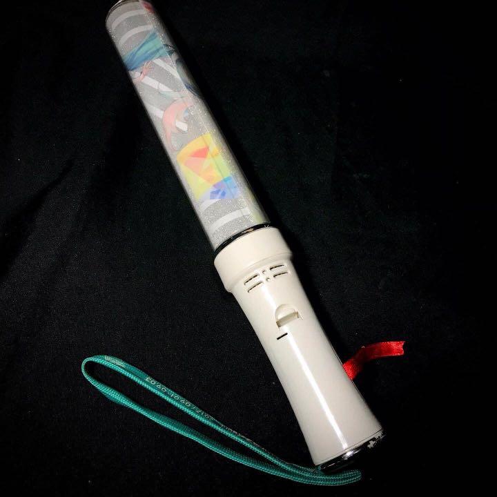 10th Anniversary Hatsune Miku Magical Mirai light stick 10” (7 colors) Php 500, Hobbies & Toys