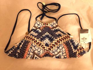 （分類：）位於 。 由 jennlamlam 提交（商品編號 1078885372，圖片 1）。簡介： 。
