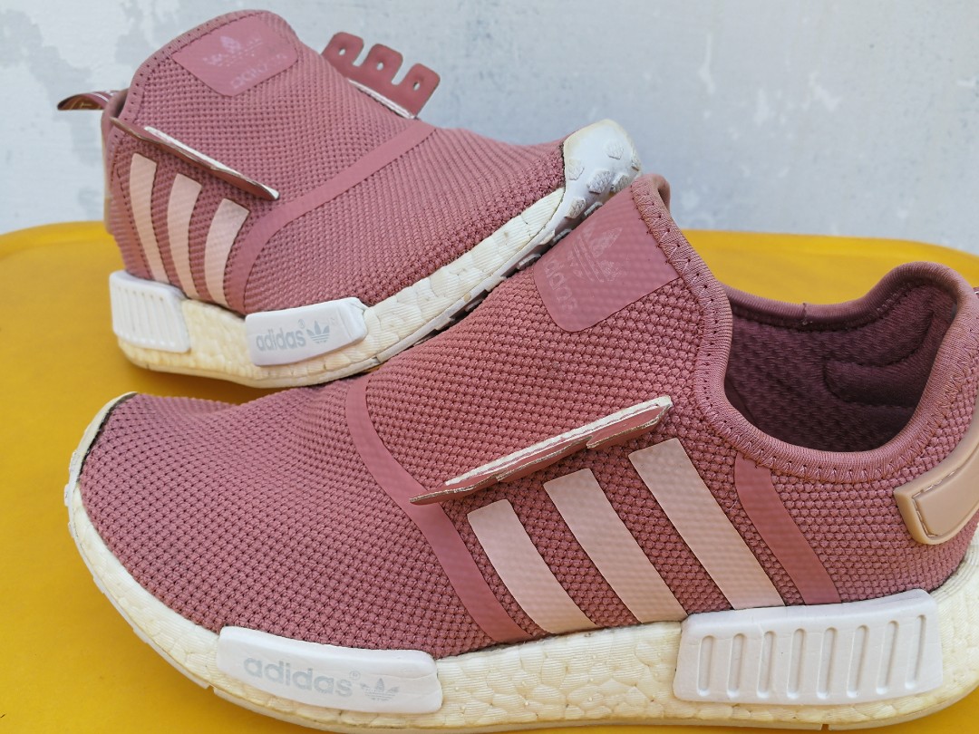 10.10 October SALE Authentic NMD women's pink rose running shoes size US 7, Women's Fashion, Sneakers on Carousell