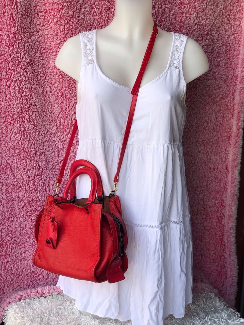 Coach rogue 1941 red sling bag