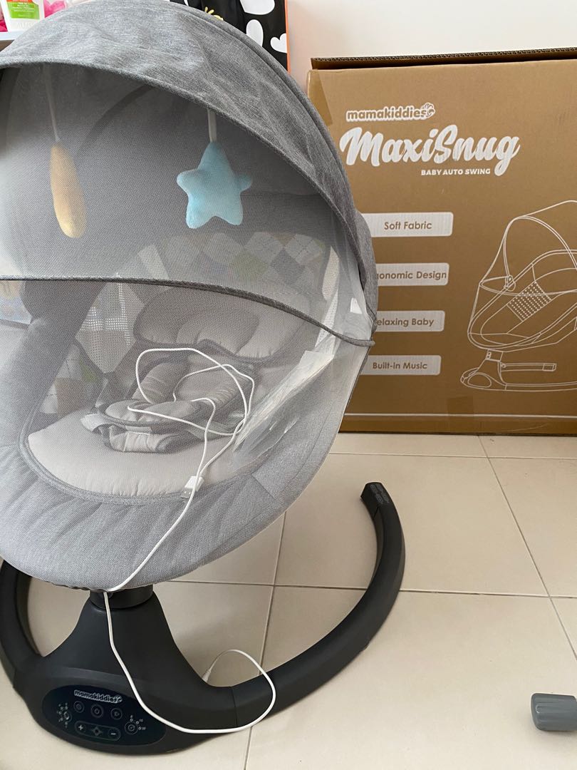 Baby auto swing top