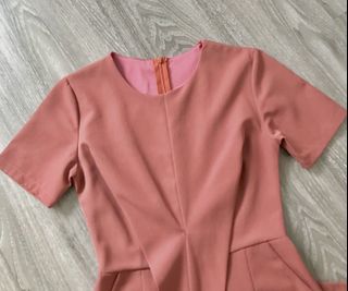 (Category: ) located in . Submitted by sandrawardrobe (Listing ID 1078811044, Image 1). Description: .