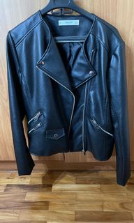 (Category: ) located in . Submitted by genuineselling (Listing ID 1078760285, Image 1). Description: .