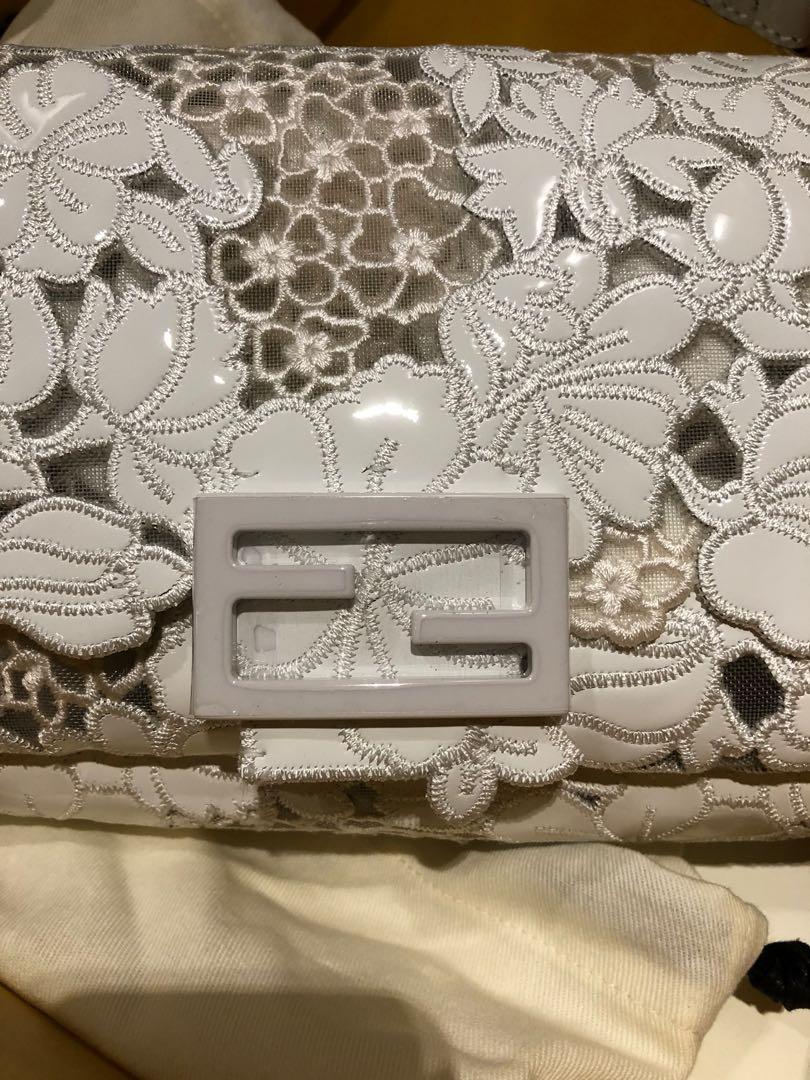 White fendi clearance baguette
