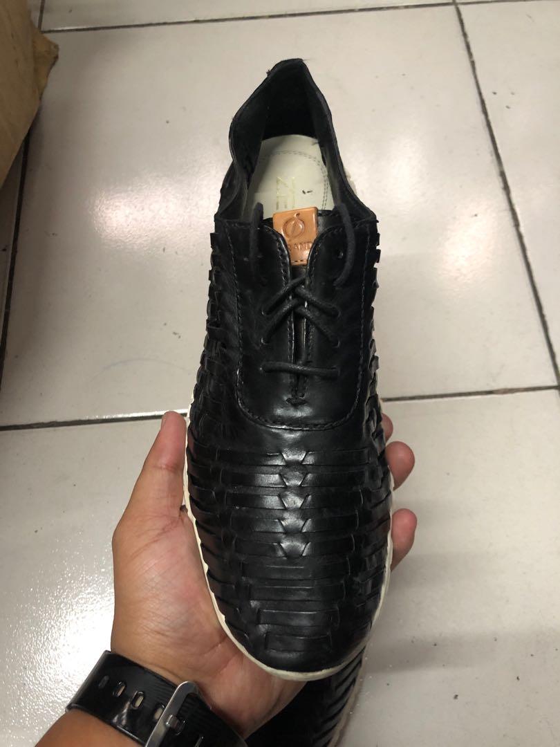 Cole haan 2025 huarache womens