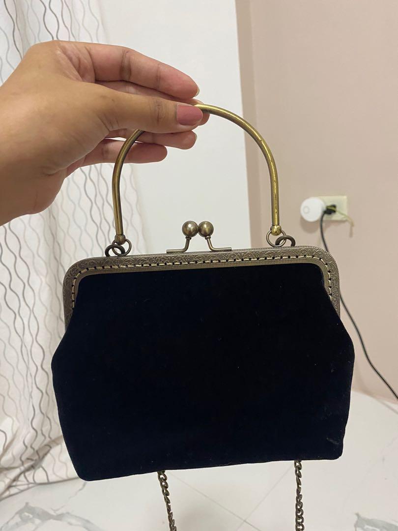 Doll inspired black bag (Category: Purses & Pouches) located in Manila. Submitted by yuki.maltese (Listing ID 1078884422, Image 2). Description: -Used but not abused -What you see is what you get -RFS: Decluttering .