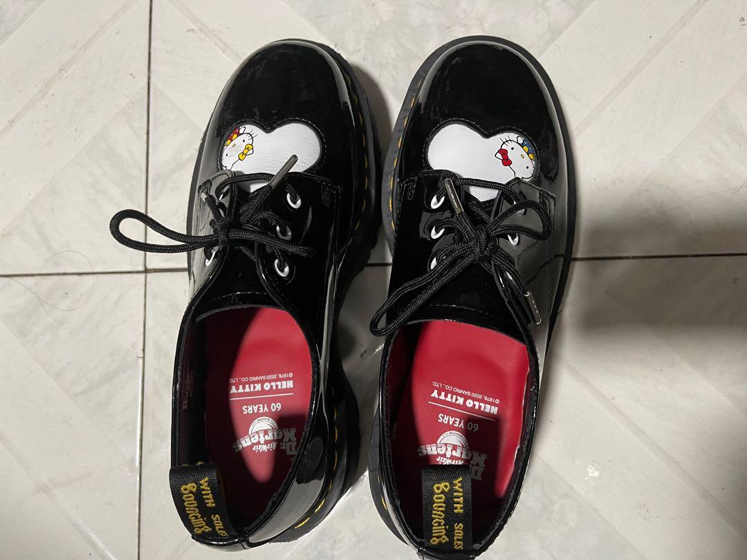Dr martens hello sale kitty quad