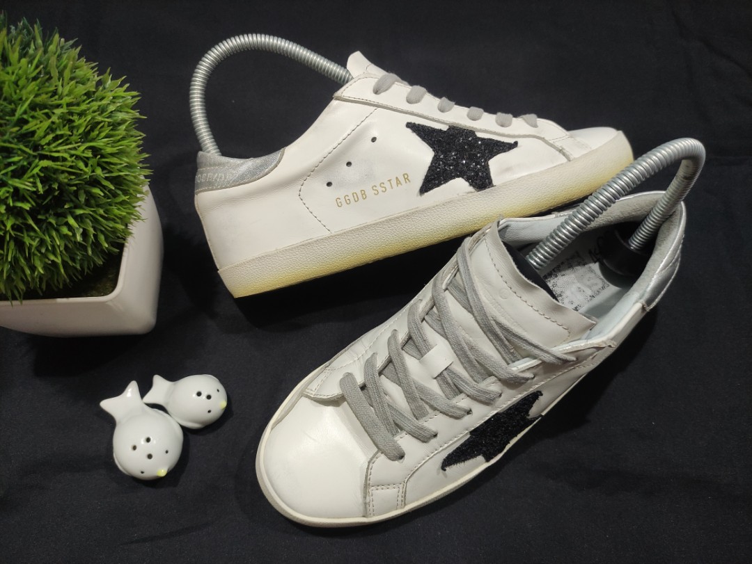 GOLDEN GOOSE DELUXE BRAND GGDB SUPERSTAR SNEAKERS WOMEN