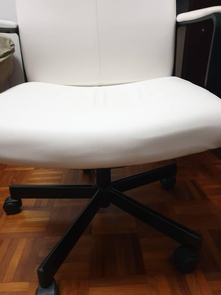 IKEA MILLBERGET Swivel chair Kimstad white, Furniture & Home Living