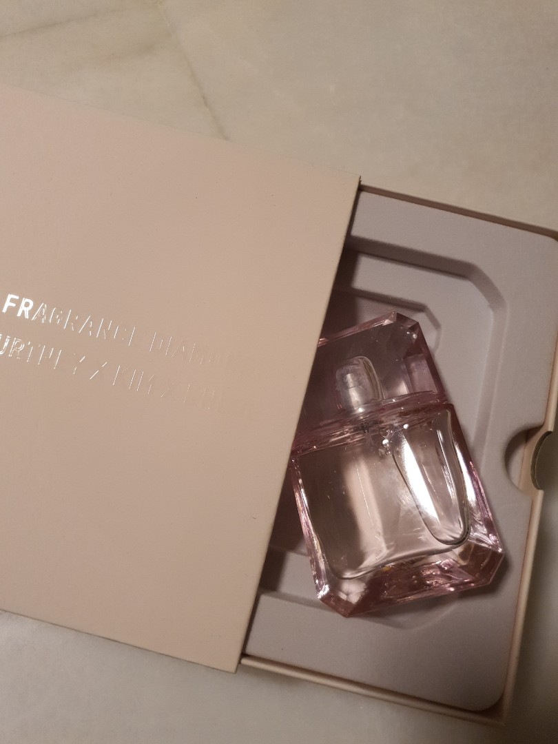 Kkw pink online diamond perfume