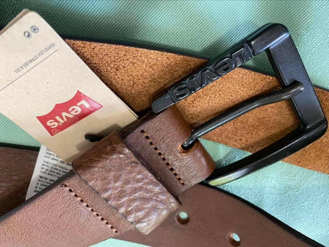 Icon belt levis store