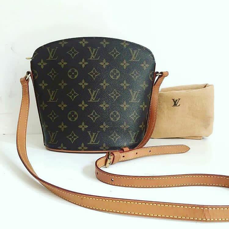 LOUIS VUITTON GIFT CARD AUTHENTIC, Barang Mewah, Tas & Dompet di