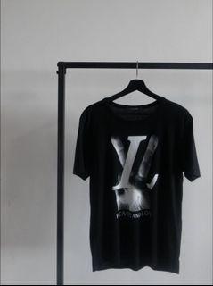 🔥Louis Vuitton T-Shirt, Luxury, Apparel on Carousell