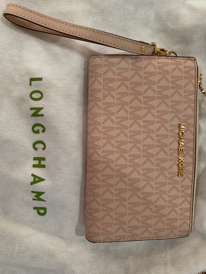 michael kors double zip phone wallet