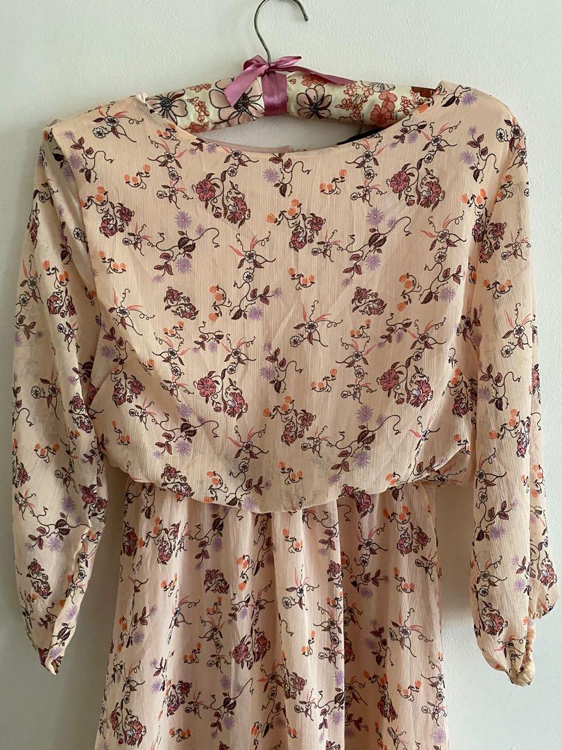 Pink long sleeve dress (Category: Dresses) located in Manila. Submitted by ninadmzn (Listing ID 1078826305, Image 1). Description: .