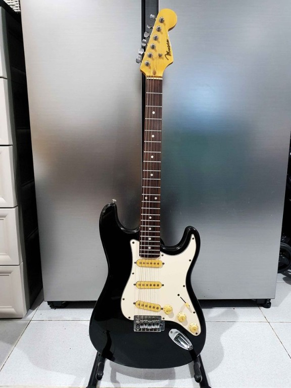 Mavis / Stratocaster ギター-