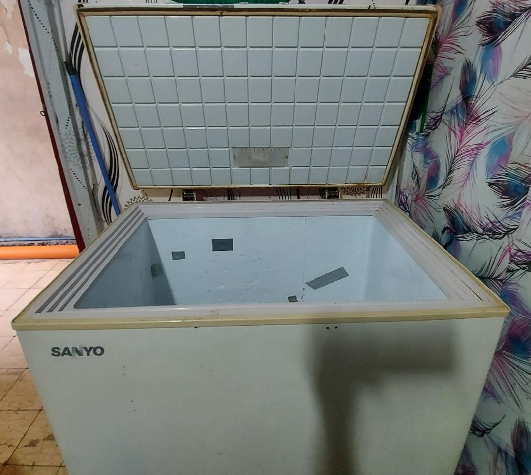 Sanyo Chest Type Freezer, TV & Home Appliances, Kitchen Appliances