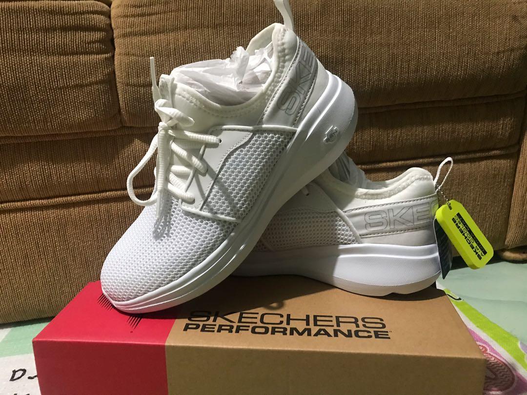 Skechers GOrun Fast Valor Women s Running Shoes White