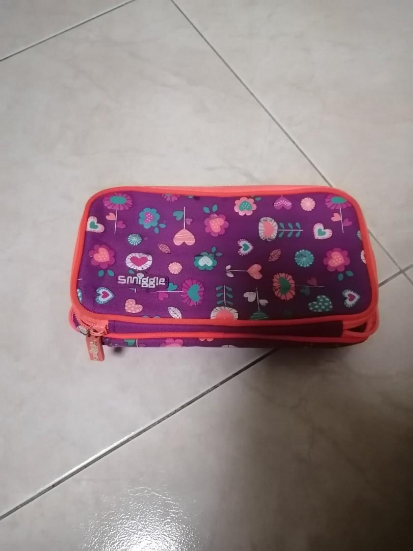 Smiggle transparent pencil case on sale