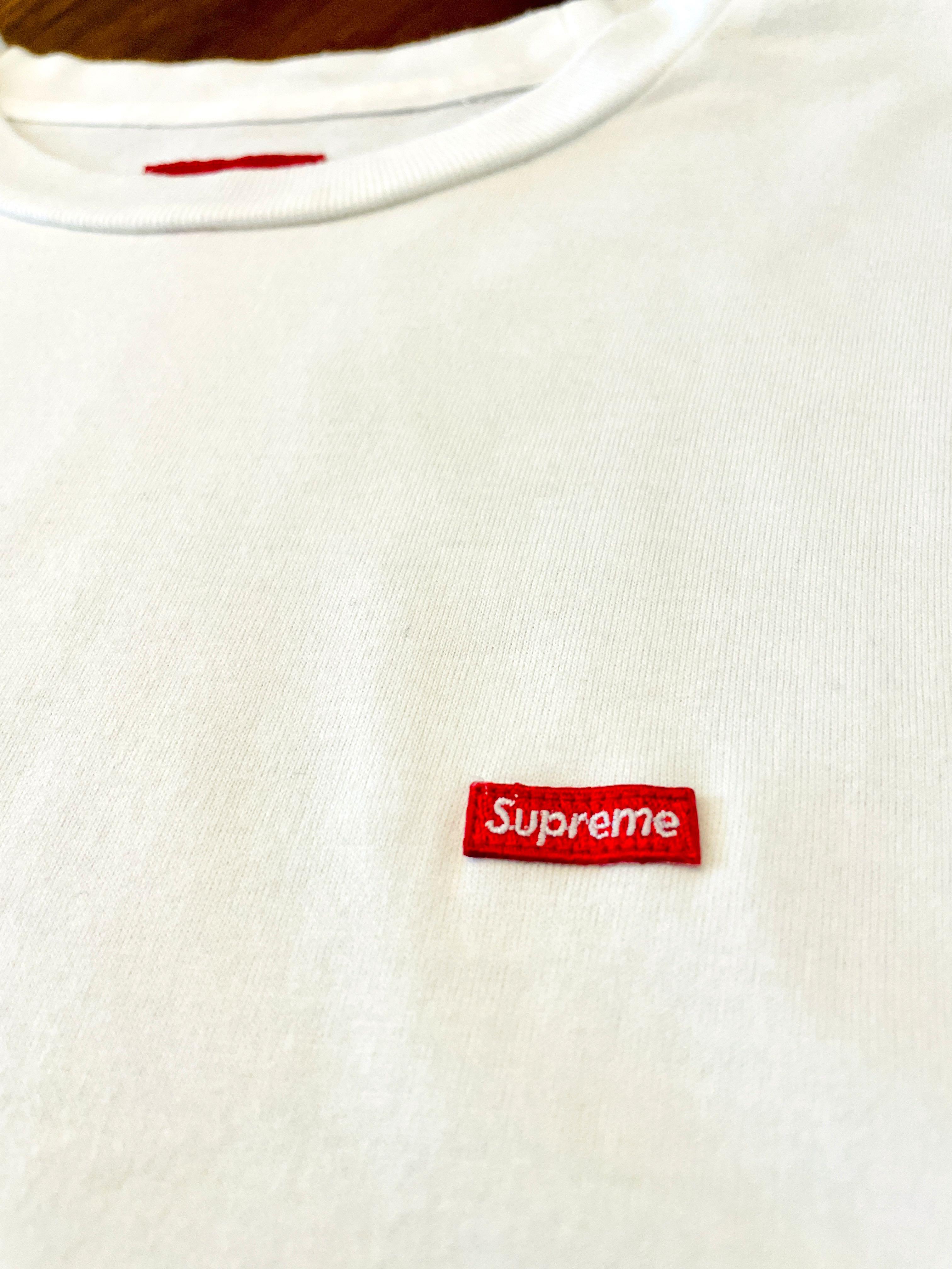 🔥Supreme Small Box Logo White Tee / L /, 男裝, 外套及戶外衣服