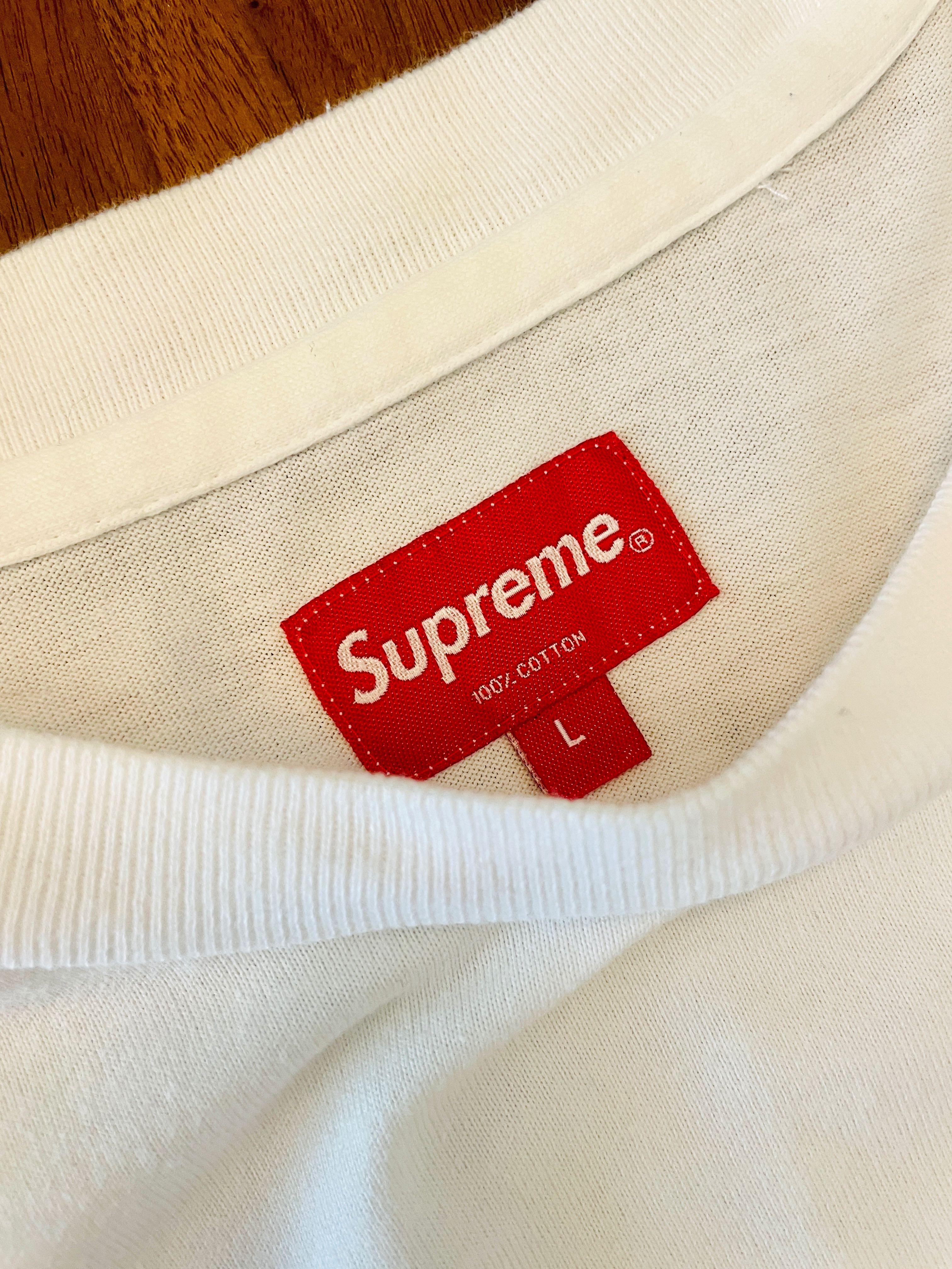 🔥Supreme Small Box Logo White Tee / L /, 男裝, 外套及戶外衣服