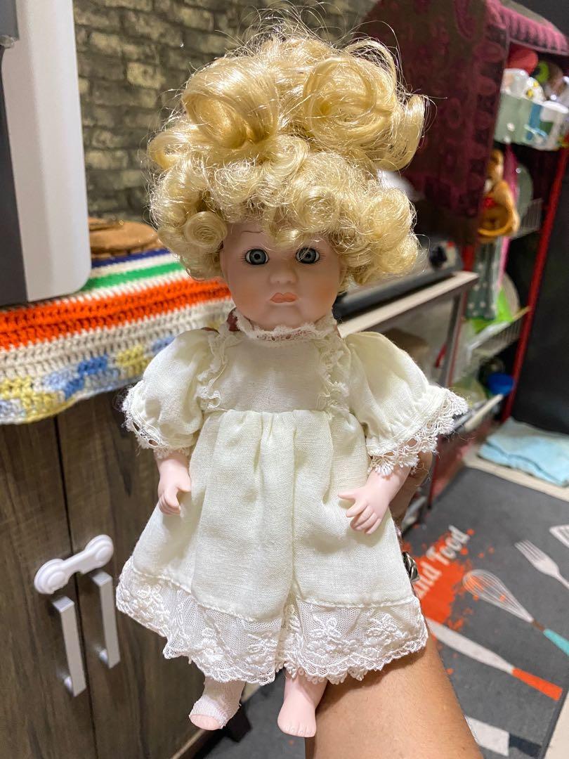 The Heritage Heirloom Doll Collection