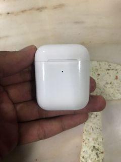 (USED) Airpods Gen 2 wireless charging case 100% authentic