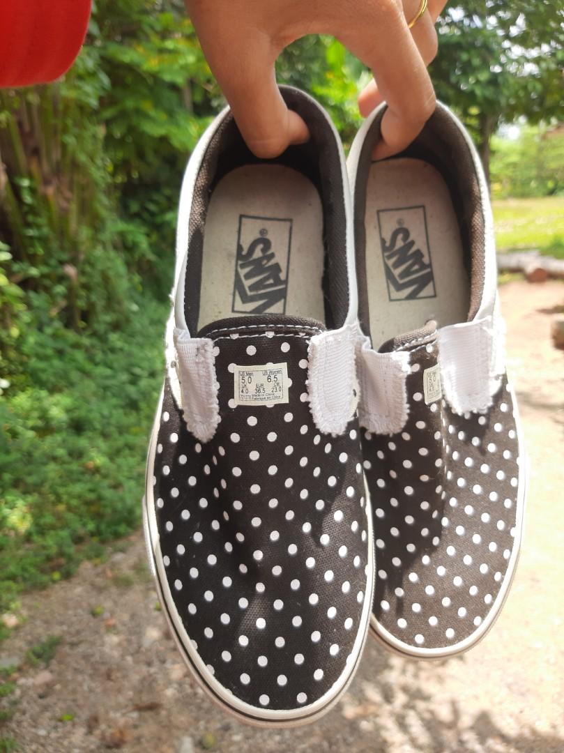 Polka dot vans slip ons top