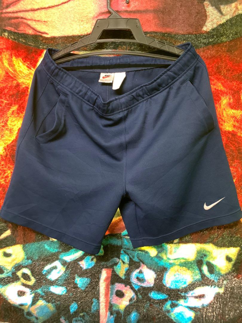 Vintage Nike Short Pants, Men's Fashion, Bottoms, Shorts on Carousell