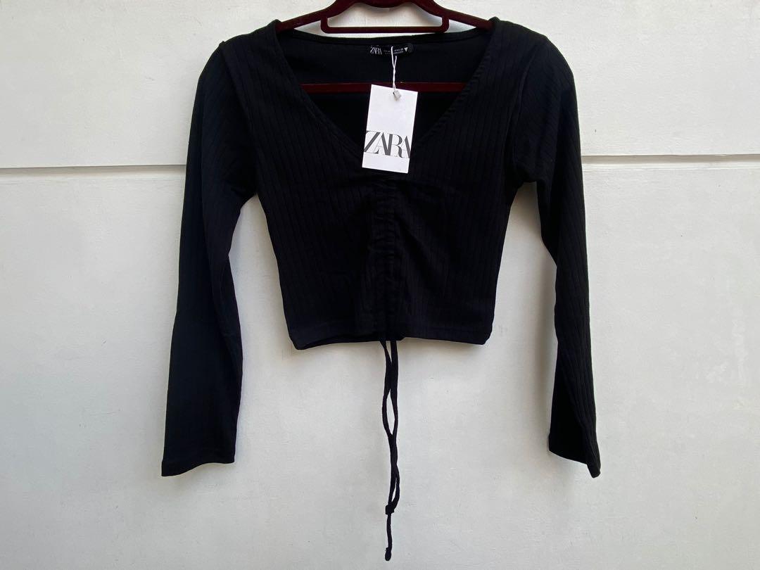 Zara front ruched longsleeves ribbed black (Category: Longsleeves) located in Quezon City. Submitted by 4k.collection (Listing ID 1078783771, Image 1). Description: .