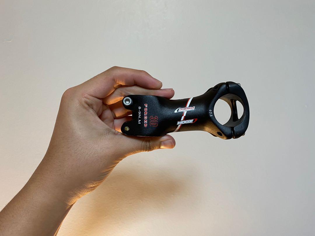 Zoom Stem (Category: Parts & Accessories) located in Singapore. Submitted by areleaf (Listing ID 1078906521, Image 3). Description: Condition - 8/10.