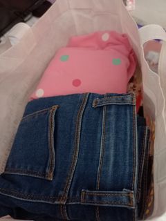 (Category: ) located in . Submitted by mumsbakes (Listing ID 1080641470, Image 1). Description: .