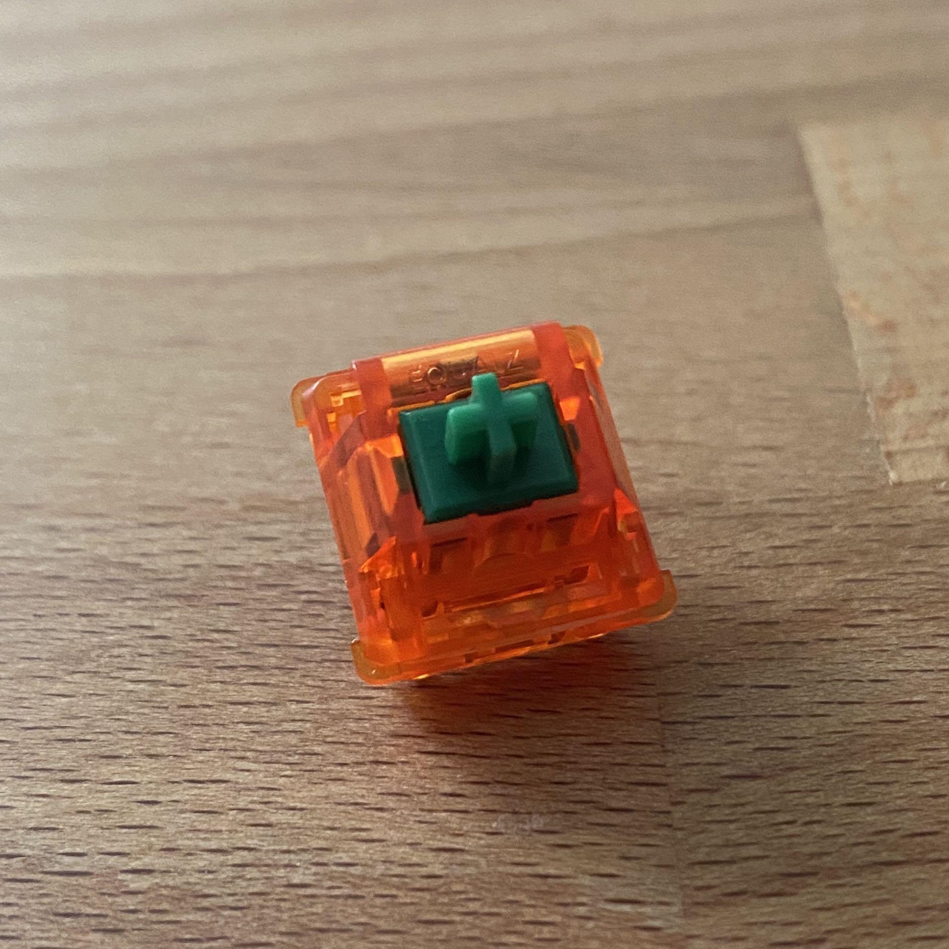 70 x C3 Tangerines V2 67g (Lubed and Filmed), Electronics, Computer Parts & Accessories on Carousell