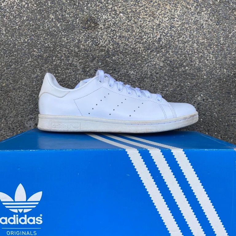 Stan smith triple white shoes online
