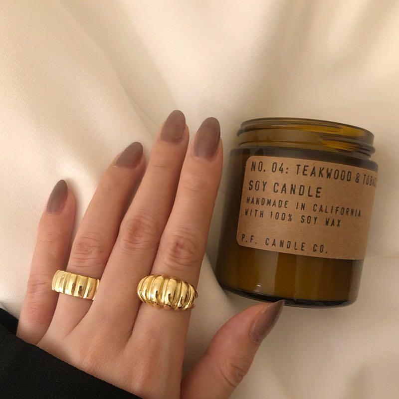 Adjustable Ring (Category: Rings) located in Singapore. Submitted by hellomomo2020 (Listing ID 1080726629, Image 4). Description: Come with pouch .