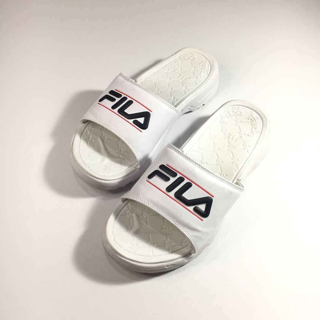 Authentic Fila Disruptor Slides, Women's Fashion, Footwear, Slippers ...
