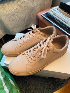 AVG leather shoes