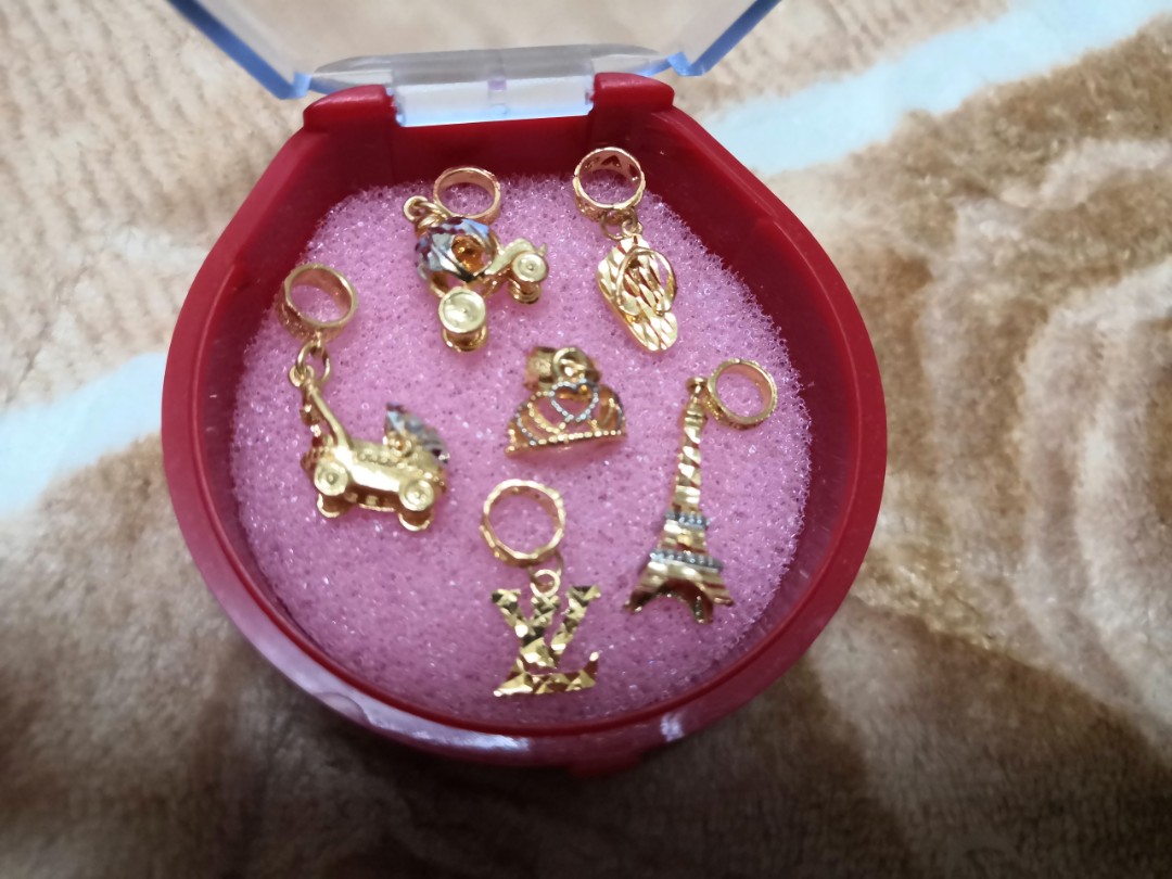 Charm beads best sale 916