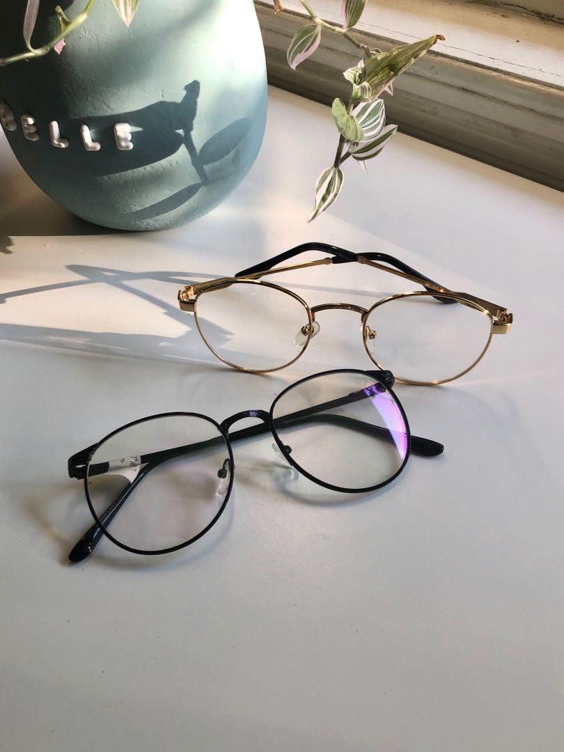 Cute Round Glasses/Specs, Gold or Black Frame (Category: Sunglasses & Eyewear) located in Rizal. Submitted by salmonie (Listing ID 1080686907, Image 2). Description: Barely used glasses with no grade! Good quality frames as well. Lenses are replaceable afaik Get both for 200! 1 pair of glasses = P120 RFS: need money :(.