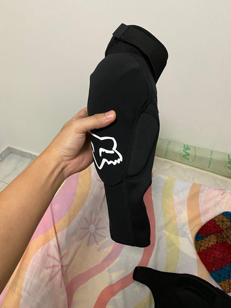 Fox Racing Launch D30 KneeShin Guard, Sports Equipment, Bicycles
