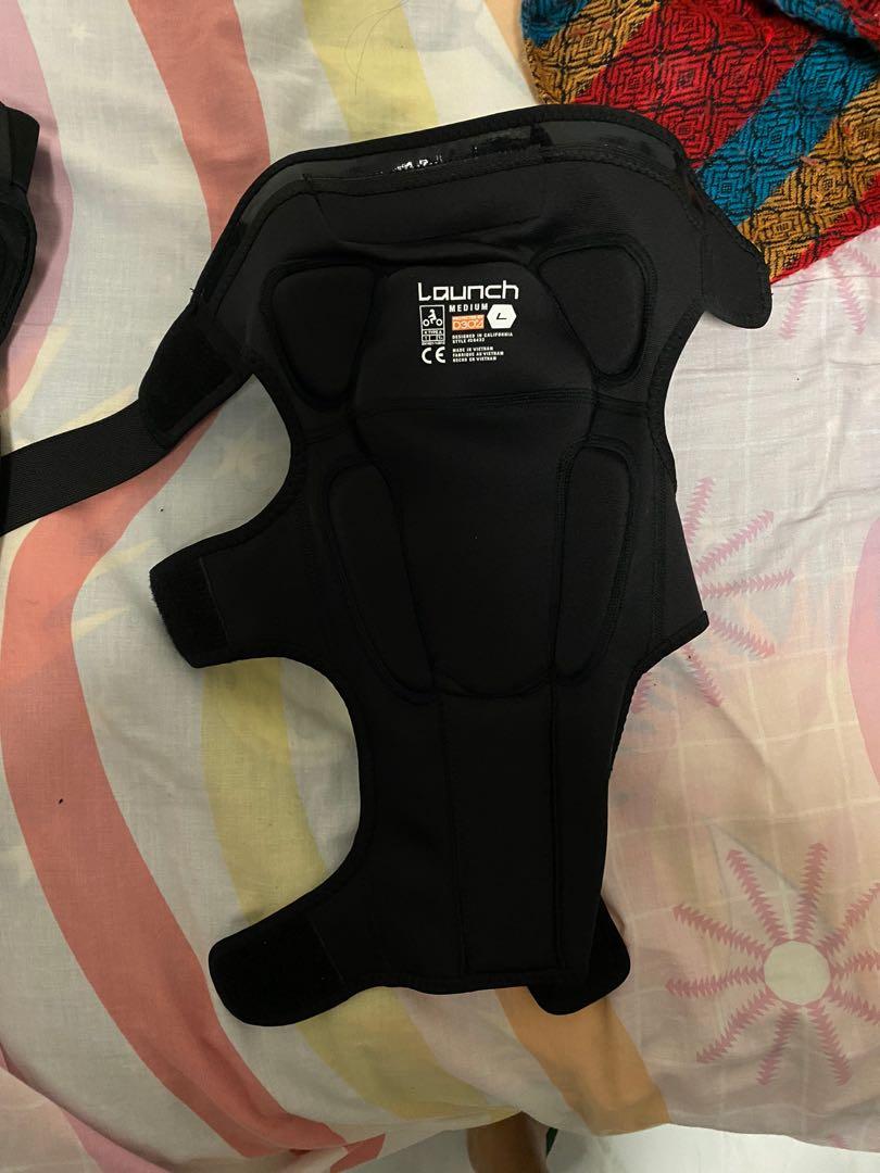 Fox Racing Launch D30 KneeShin Guard, Sports Equipment, Bicycles