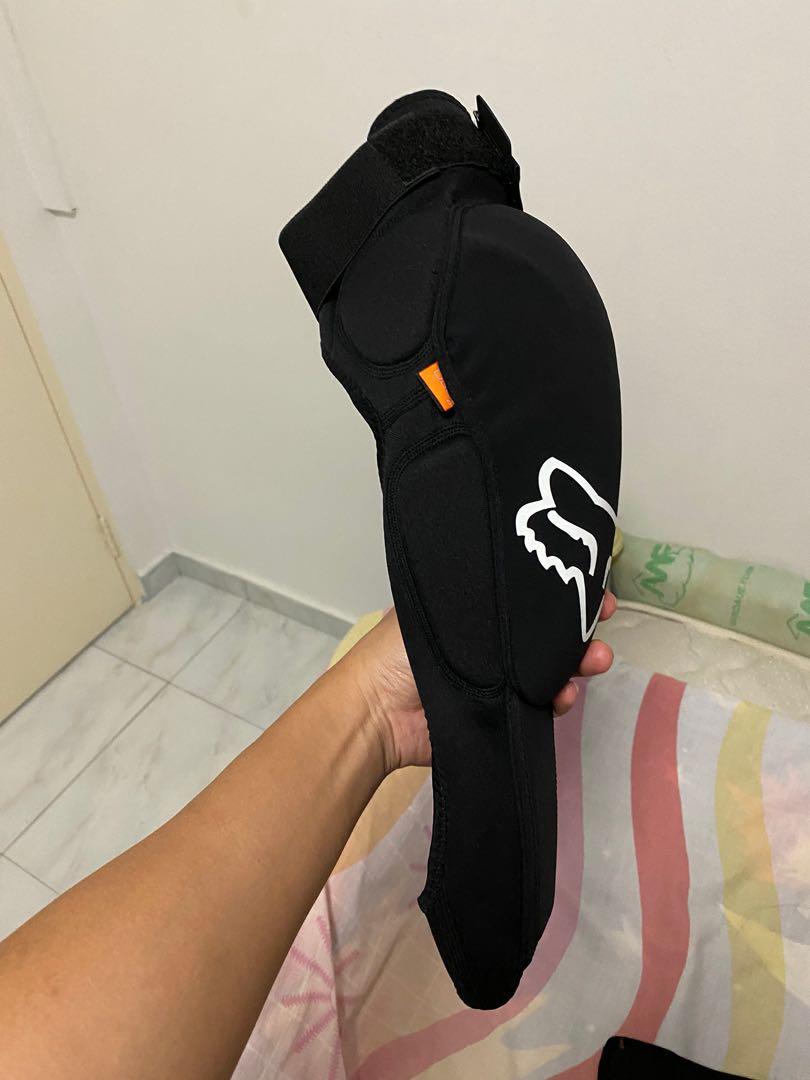 Fox Racing Launch D30 KneeShin Guard, Sports Equipment, Bicycles
