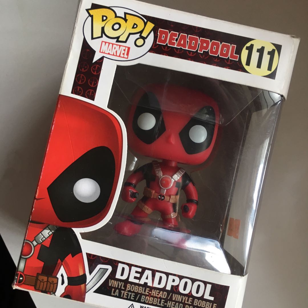 Funko Pop! Marvel Deadpool with Swords #111, Hobbies & Toys