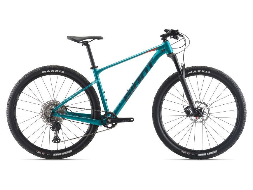 Giant XTC SLR 29 1 (Category: Bicycles) located in San Juan City. Submitted by francisongg (Listing ID 1080696984, Image 2). Description: Giant XTC SLR 29 1 Sizes:S,M,L Colors: Metallic Black/Chrome, Teal Frame: ALUXX SLR-Grade Aluminum Fork: Giant Crest 34 RRL, 100mm, 15x110, remote lockout Shock: N/A Handlebar: Giant Connect XC, 31.8 Stem: Giant Contact Seatpost: Giant Connect, 30.9 Saddle: Giant Sport Pedals: N/A Shifters: Shimano SLX Front De