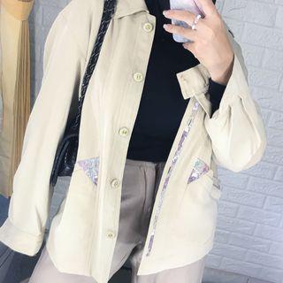 Kemeja oversize cream