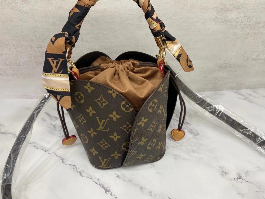 Shop Louis Vuitton Shoulder Bags (M82386) by lifeisfun | BUYMA