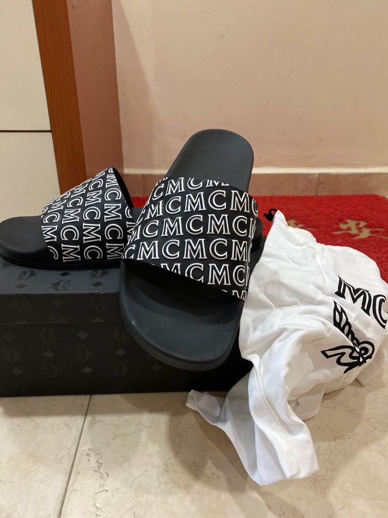 Mcm men slides top