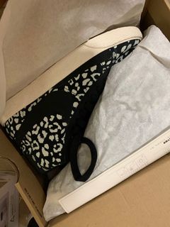（分類：）位於 。 由 mormor.o 提交（商品編號 1080785597，圖片 1）。簡介： 。