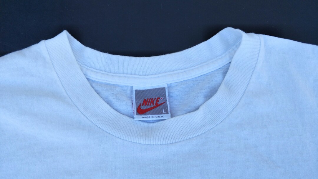 Nike sale silver tag