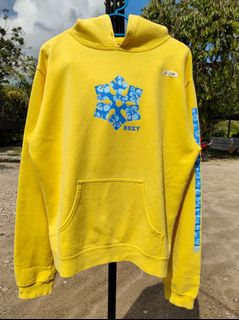 (Category: ) located in . Submitted by ucuuu.thrift (Listing ID 1080675188, Image 1). Description: .
